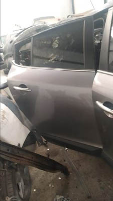 RENAULT MEGANE 3 SAĞ ARKA KAPI ORJİNAL